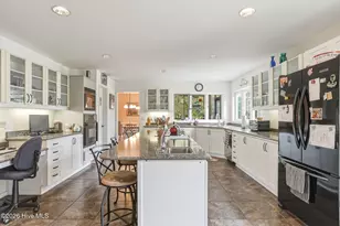 105 Laurel Ct, Pine Knoll Shores, NC 28512 - Photo 20