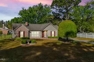 1107 Gould Rd, Jacksonville, NC 28540 - Photo 2