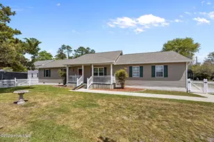 722 Chatham St, Newport, NC 28570 - Photo 1