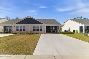 700 Discovery Cove, Newport, NC 28570 - Photo 1