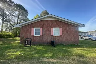 1206 Bias St, Elizabeth City, NC 27909 - Photo 6