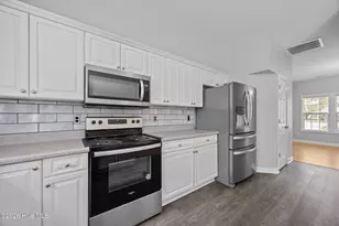 106 Bobwhite Cir, Cape Carteret, NC 28584 - Photo 18