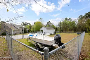 4513 Country Club Rd, Morehead City, NC 28557 - Photo 4