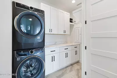 524 N Kinston Avenue, Atlantic Beach, NC 28512 - Photo 34