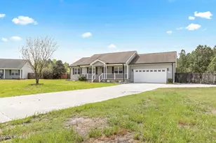 214 Tall Tree Court, Maysville, NC 28555 - Photo 2