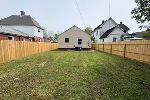 1111 Wood St, Elizabeth City, NC 27909 - Photo 2