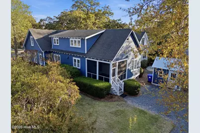 319 E Nash Street, Southport, NC 28461 - Photo 2