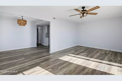 1500 Carolina Beach Avenue N #2d, Carolina Beach, NC 28428 - Photo 8