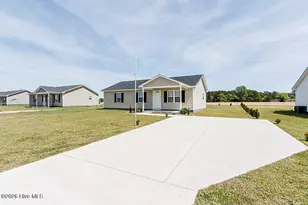 2411 Heath Ln, Tarboro, NC 27886 - Photo 2