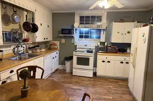 672 Main St, Aurora, NC 27806 - Photo 8