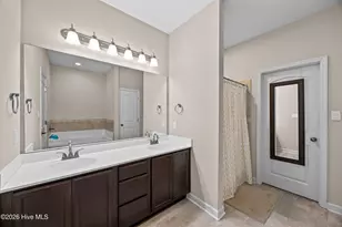 806 Tuscarora Trl, Jacksonville, NC 28546 - Photo 18