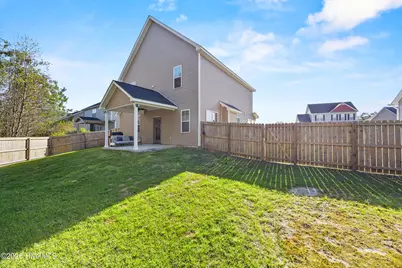 806 Tuscarora Trail, Jacksonville, NC 28546 - Photo 6