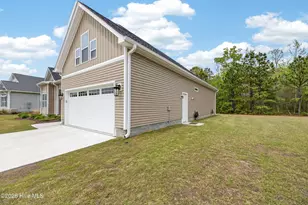 1720 Dew Mdw Dr, Winterville, NC 28590 - Photo 8