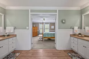 7033 Gum Branch Rd, Richlands, NC 28574 - Photo 16