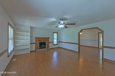 312 W Quinn Street, Beulaville, NC 28518 - Photo 6