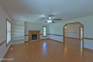 312 W Quinn St, Beulaville, NC 28518 - Photo 6