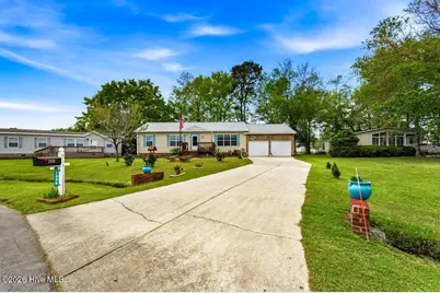 1096 Gull Court SW, Calabash, NC 28467 - Photo 2