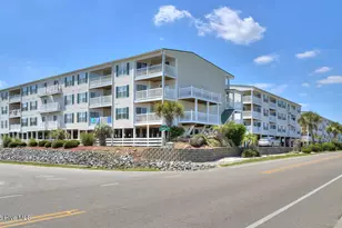 105 SE 58th St, Oak Island, NC 28465 - Photo 1