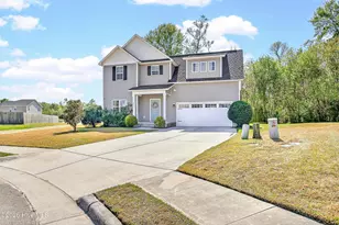 304 Maidstone Dr, Richlands, NC 28574 - Photo 2