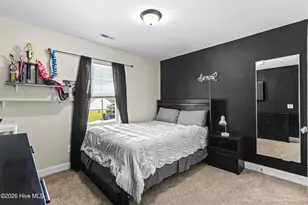 304 Maidstone Dr, Richlands, NC 28574 - Photo 16