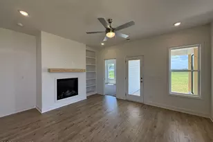156 Longfield Ct, Dunn, NC 28334 - Photo 4