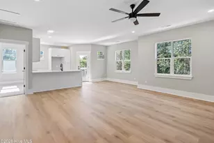 4926 Oleander Dr, Wilmington, NC 28403 - Photo 2