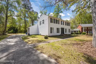 1802 Marshburn Cir, Kinston, NC 28504 - Photo 1