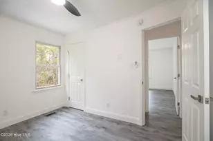 213 Russell St, Beaufort, NC 28516 - Photo 22