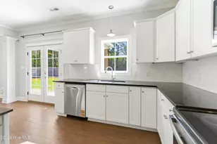 516 Carriage Ln, Jacksonville, NC 28540 - Photo 22