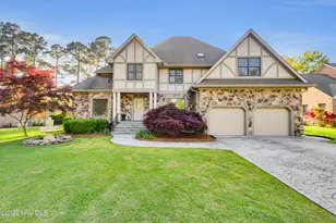 7000 Clubhouse Dr, New Bern, NC 28562 - Photo 12