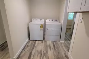 112 S 12th St, Wilmington, NC 28401 - Photo 12