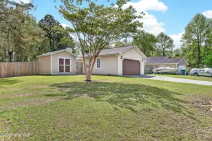 119 Foxlair Dr, Hubert, NC 28539 - Photo 4