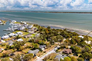 215 Harbor Dr, Morehead City, NC 28557 - Photo 30
