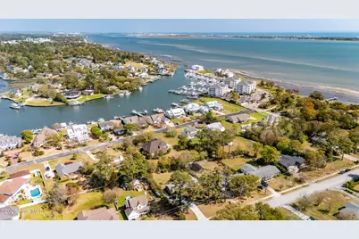 215 Harbor Drive, Morehead City, NC 28557 - Photo 32