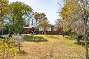 215 Harbor Dr, Morehead City, NC 28557 - Photo 22