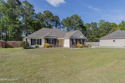 113 Sparkling Brook Way, Jacksonville, NC 28546 - Photo 2