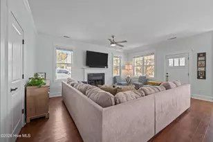 206 W Azalea Dr, Holly Ridge, NC 28445 - Photo 8