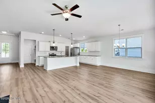 304 Edgewater Wy, Surf City, NC 28445 - Photo 16
