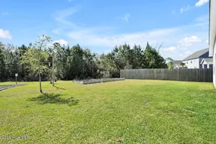 304 Edgewater Wy, Surf City, NC 28445 - Photo 24