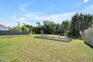 304 Edgewater Wy, Surf City, NC 28445 - Photo 26