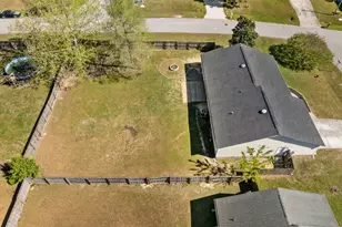 300 Carlisle Ct, Jacksonville, NC 28540 - Photo 34