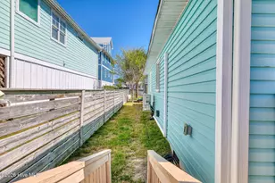 101 Delaware Ave, Carolina Beach, NC 28428 - Photo 38