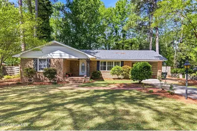 235 Oak Street, Wallace, NC 28466 - Photo 1