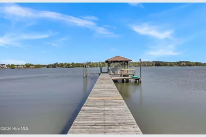 725 Chadwick Shores Drive, Sneads Ferry, NC 28460 - Photo 22