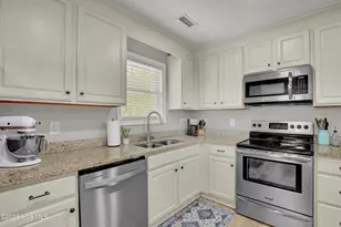 725 Chadwick Shores Dr, Sneads Ferry, NC 28460 - Photo 14