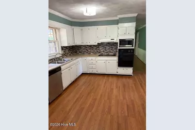 202 Prince Road, Greenville, NC 27858 - Photo 6