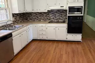 202 Prince Rd, Greenville, NC 27858 - Photo 6