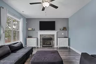 1019 Hydrangea Dr, Aberdeen, NC 28315 - Photo 8