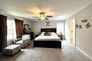 1109 Carteret Mnr Dr, Jacksonville, NC 28546 - Photo 16