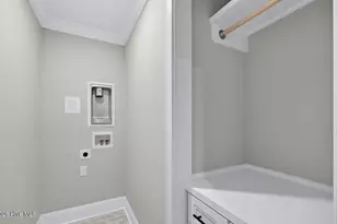 404 S Bodenheimer St, Burgaw, NC 28425 - Photo 50